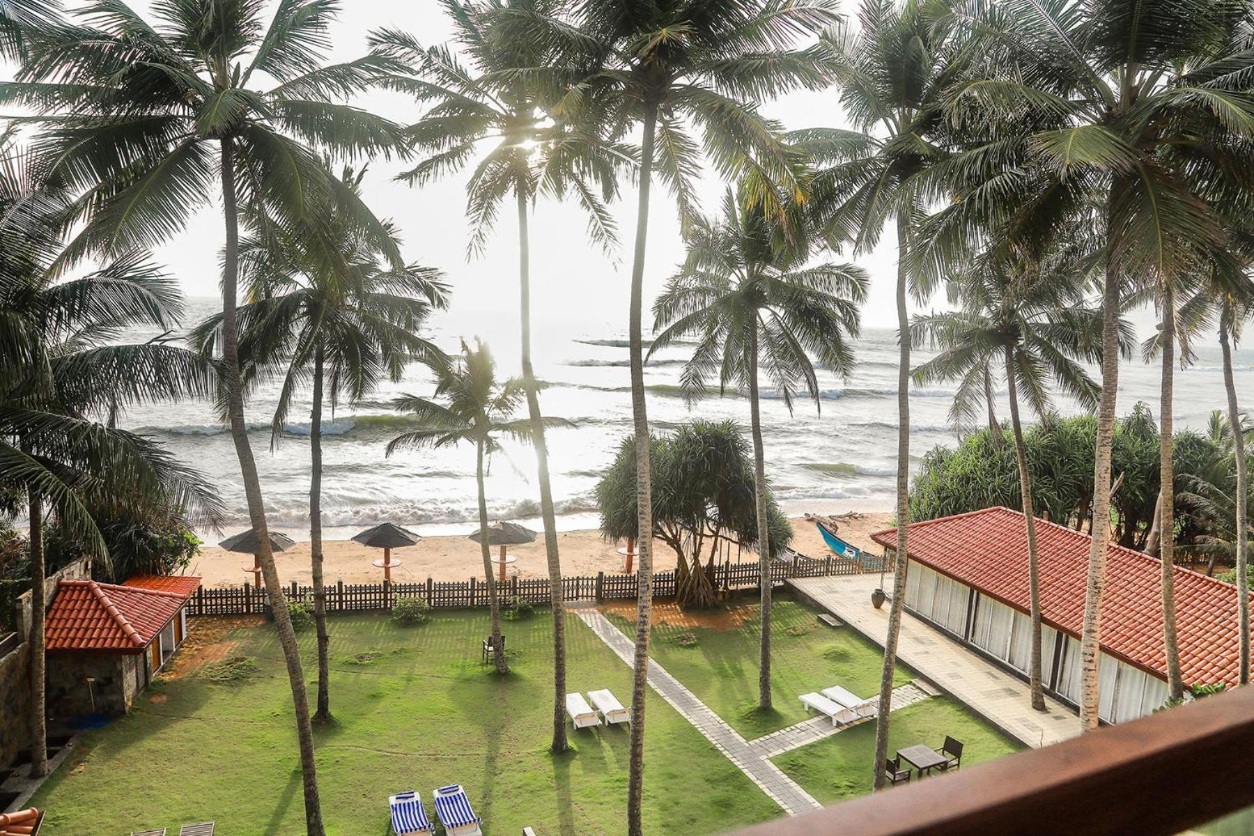Blue Beach Hotel Wadduwa Exterior foto